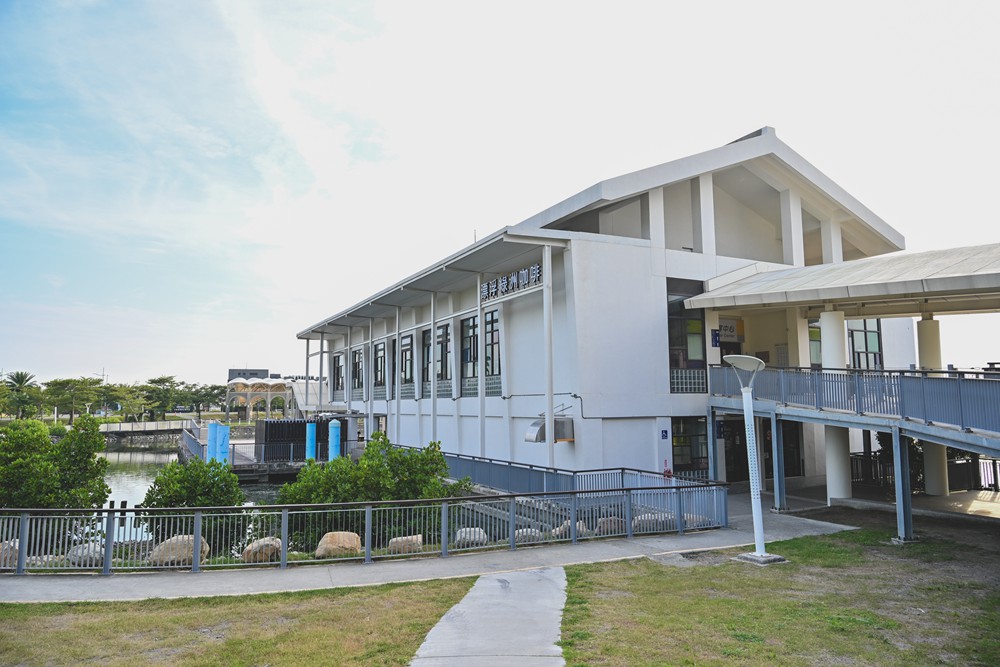 東港&大鵬灣｜冬日小旅行 建議行程，在海口城鎮中，感受東港的人文、海味與自然之美!