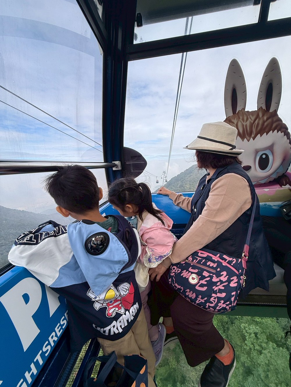 TAS MOBILE WIFI × 香港迪士尼 20 週年 最輕鬆、最省心的 2025 必玩攻略! - 第28張圖 TAS MOBILE WIFI × 香港迪士尼 20 週年 最輕鬆、最省心的 2025 必玩攻略!