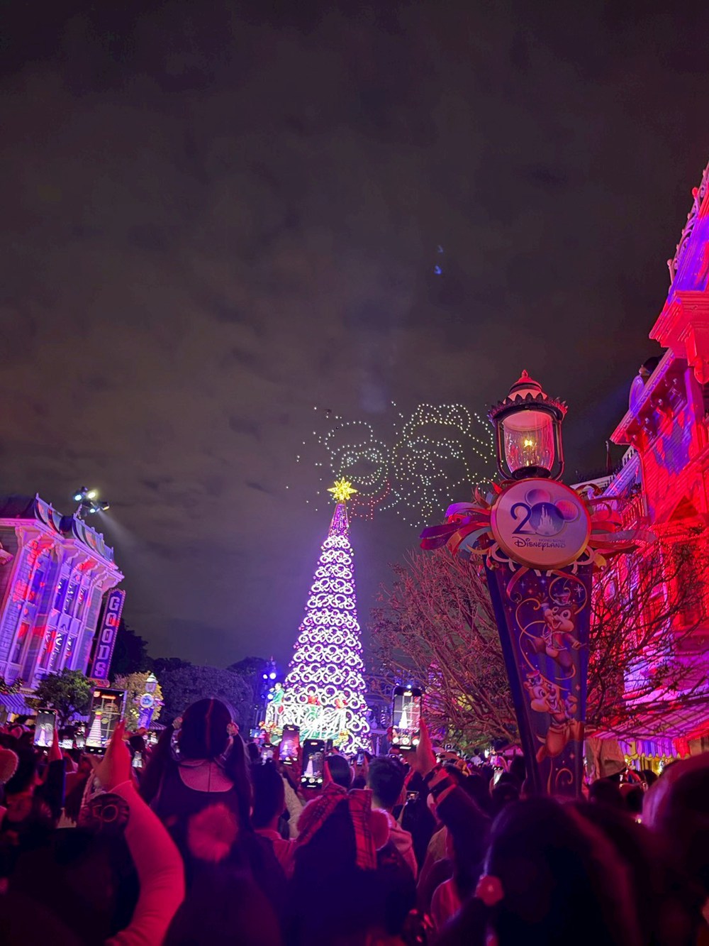 TAS MOBILE WIFI × 香港迪士尼 20 週年 最輕鬆、最省心的 2025 必玩攻略! - 第12張圖 TAS MOBILE WIFI × 香港迪士尼 20 週年 最輕鬆、最省心的 2025 必玩攻略!