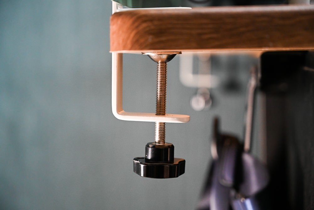 FUNTE 升降桌周邊配件推薦|夾式洞洞板收納組 隔板/收納,桌上型延長線-3插 USB+Type C 充電不再煩惱,工作室桌面大升級! - 第12張圖 FUNTE 升降桌周邊配件推薦|夾式洞洞板收納組 隔板/收納,桌上型延長線-3插 USB+Type C 充電不再煩惱,工作室桌面大升級!