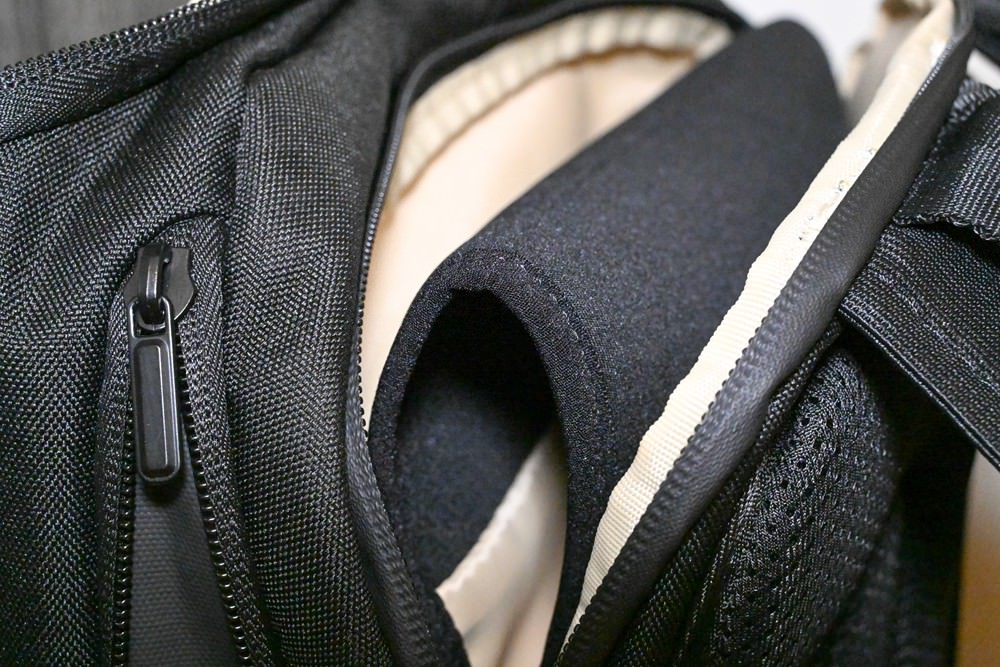 旅遊部落客推薦｜Targus 擴充式電腦後背包 15-16吋 Work+32L 旗艦款休閒包 登山健行/旅遊/商務 科技感多功能旅行包