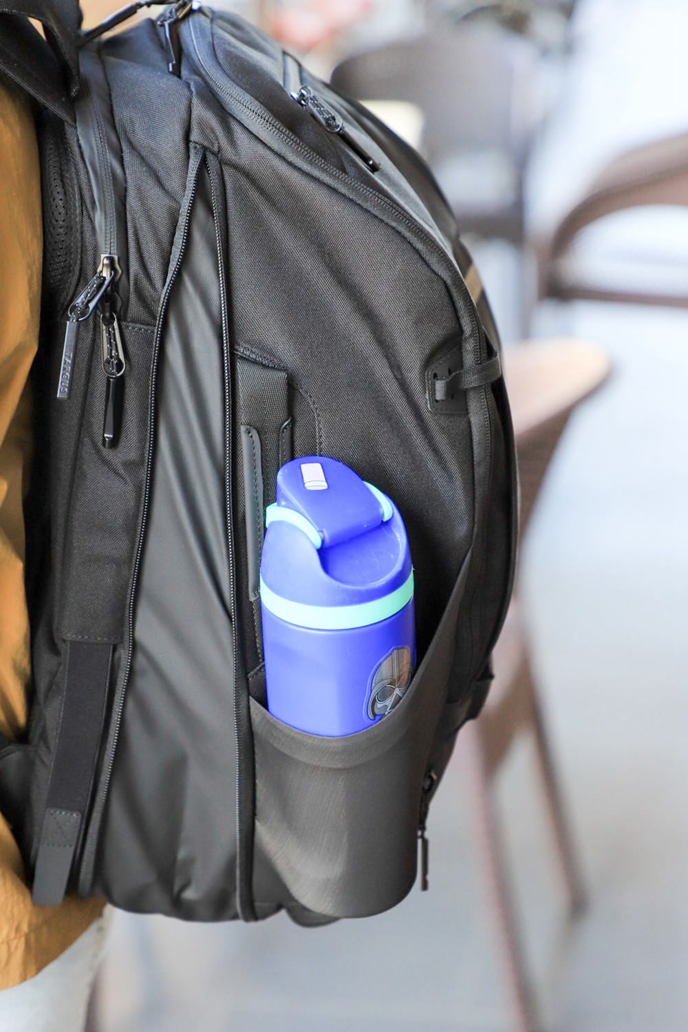 旅遊部落客推薦｜Targus 擴充式電腦後背包 15-16吋 Work+32L 旗艦款休閒包 登山健行/旅遊/商務 科技感多功能旅行包