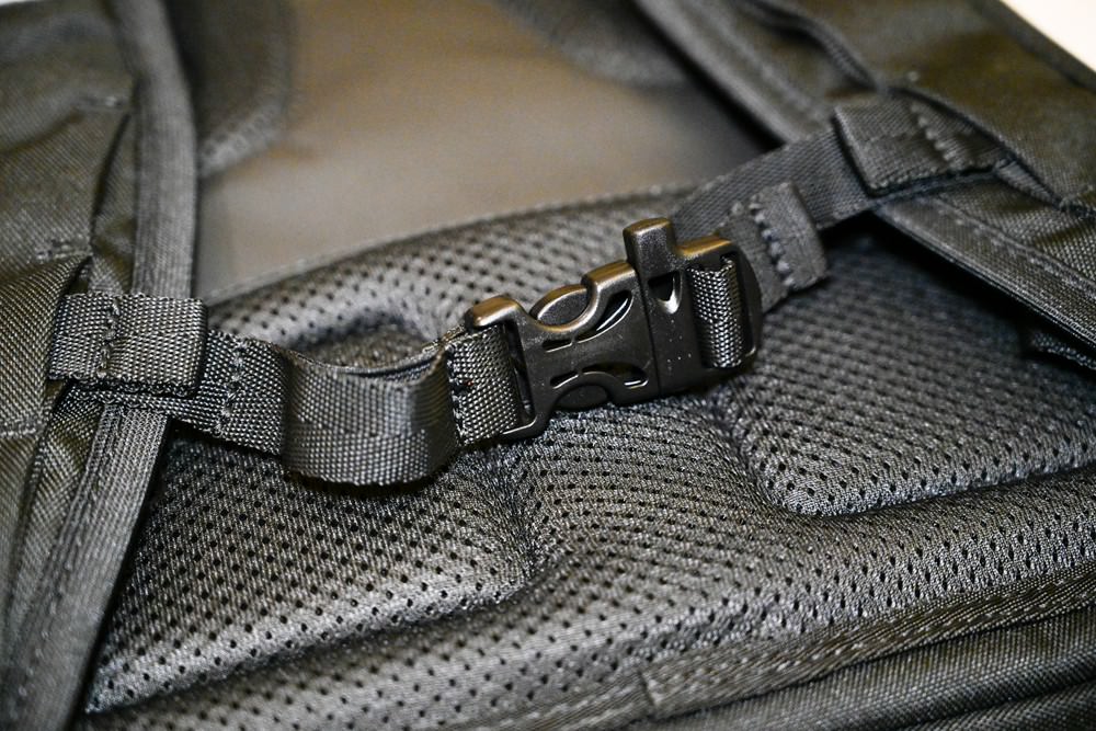 旅遊部落客推薦｜Targus 擴充式電腦後背包 15-16吋 Work+32L 旗艦款休閒包 登山健行/旅遊/商務 科技感多功能旅行包